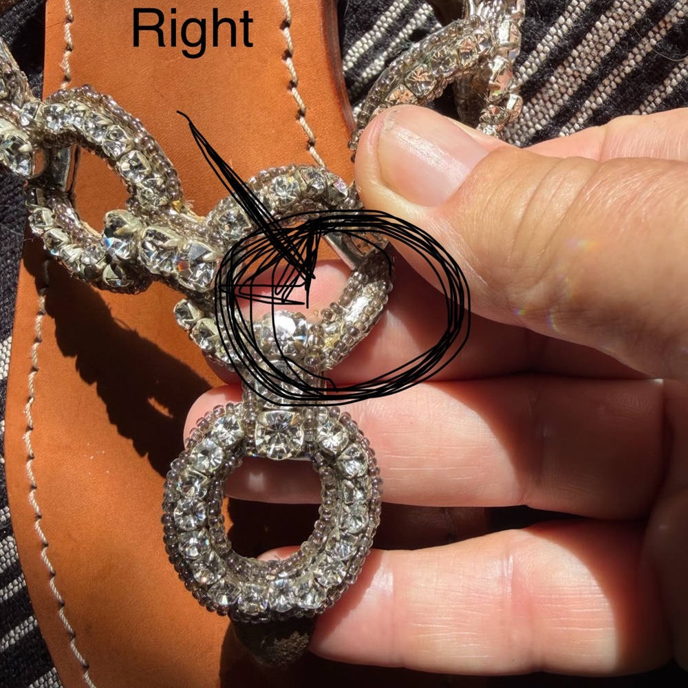 Tommy Bahama Rhinestone Chain-Link Leather Thong Sandals – Women’s Size 10 - Picture 8 of 9